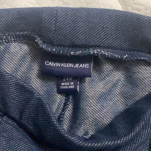 Calvin Klein Jeans 2 Piece Set - Picture 8 of 13